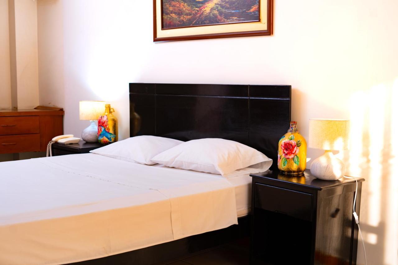 Hotel Residencial Brest Amazon Tarapoto Esterno foto